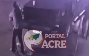 Advogado atirando