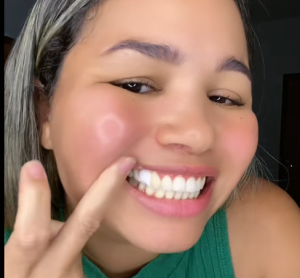 Dente falso