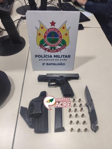 Jovem com arma