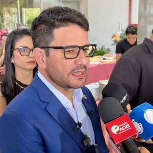 GLADSON_COLETIVA_SARAMPO_LUIS_OLIVEIRA