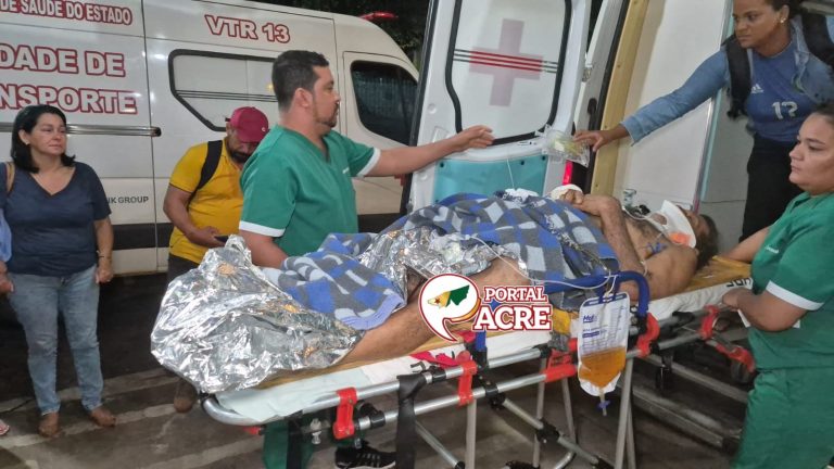 Caminhonete capota e deixa dois mortos e cinco feridos próximo a Extrema