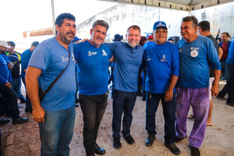 Prefeito Alysson Bestene participa de Café da manhã com colaboradores do Saerb em homenagem ao Dia do Trabalhador em Rio Branco