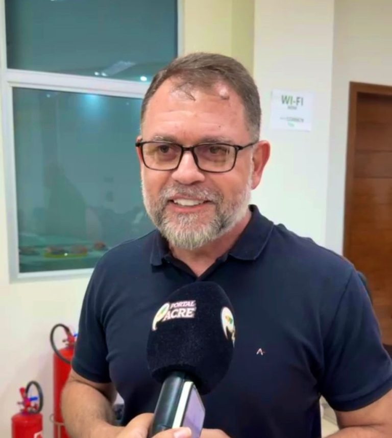 “Se ele desejar, as portas estarão abertas”: Alysson não descarta Donadoni na prefeitura