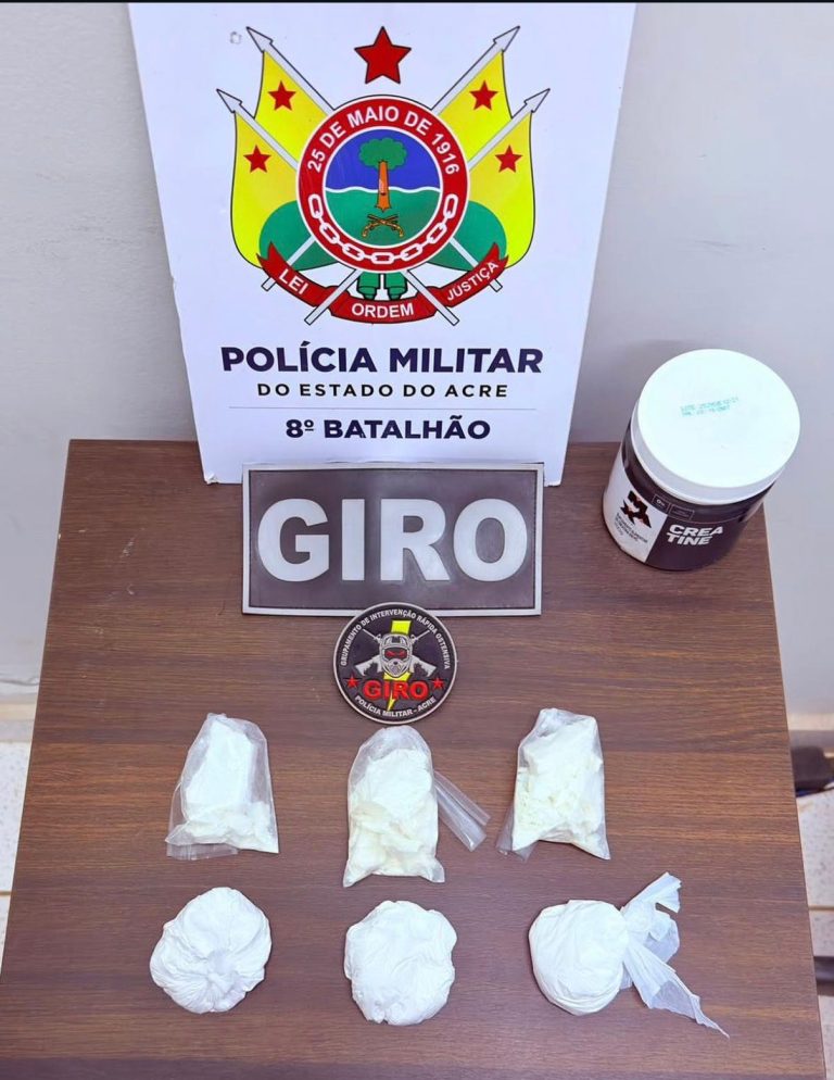 PM apreende cerca de 300 gramas de cocaína no Bom Sucesso