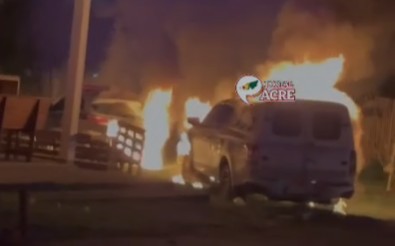 Incêndio atinge viaturas desativadas da PM em Mâncio Lima e levanta suspeita de ação criminosa