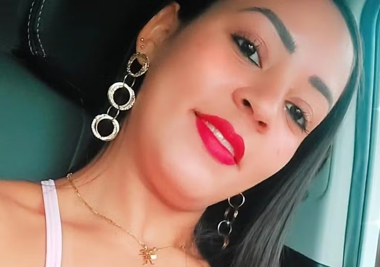 Homem é condenado a 54 anos por matar ex-mulher a facadas na frente da filha em Rio Branco