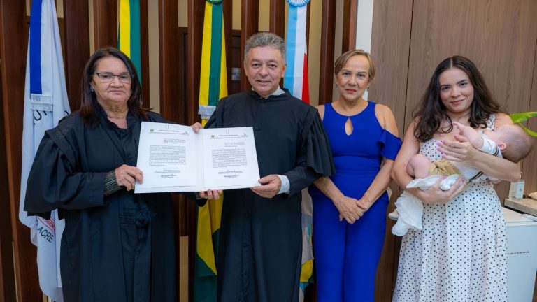 Mario Sérgio Neri toma posse como conselheiro do TCE-AC