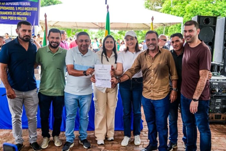 Governo entrega R$ 1,6 milhão em equipamentos para fortalecer produção rural no Juruá