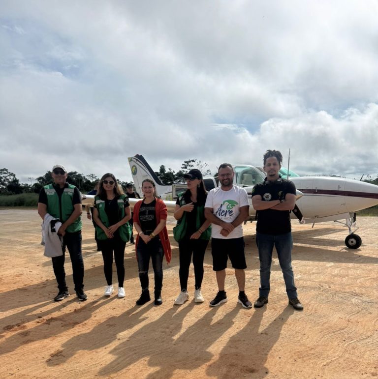 Estado leva emissão de RGs e ações sociais para Jordão e Santa Rosa do Purus