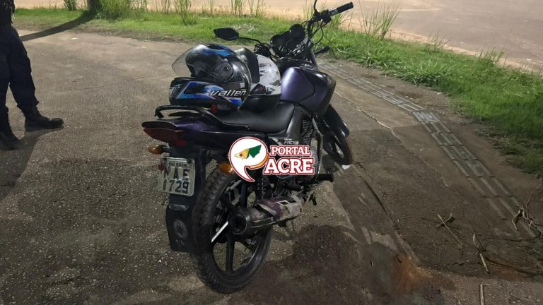 Polícia Militar encontra motocicleta roubada no bairro Rosa Linda