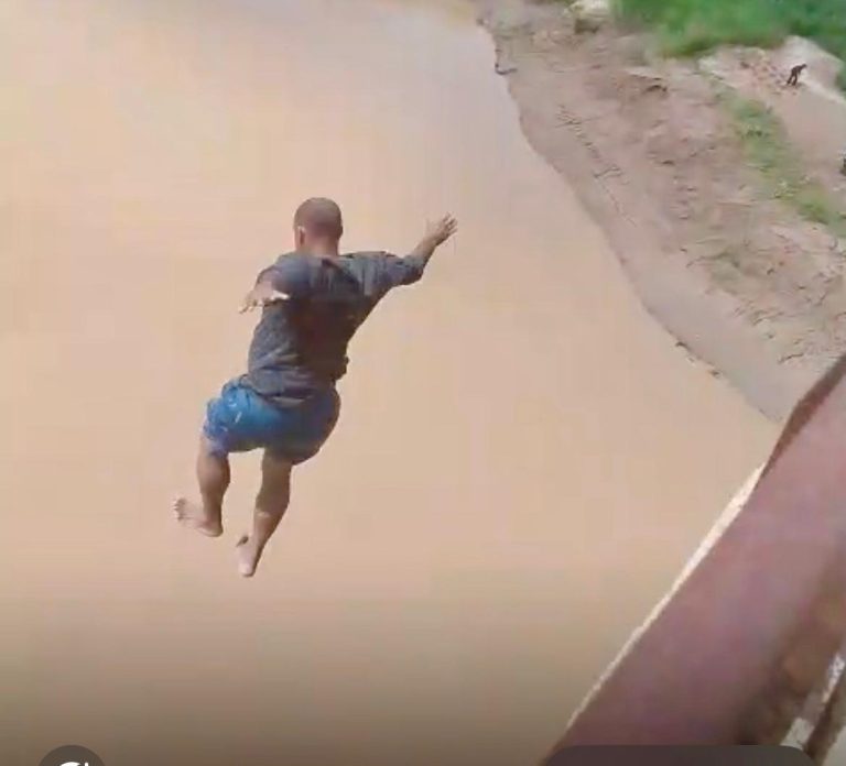 Saltos da Ponte da Sibéria preocupam autoridades e expõem risco de morte em Xapuri