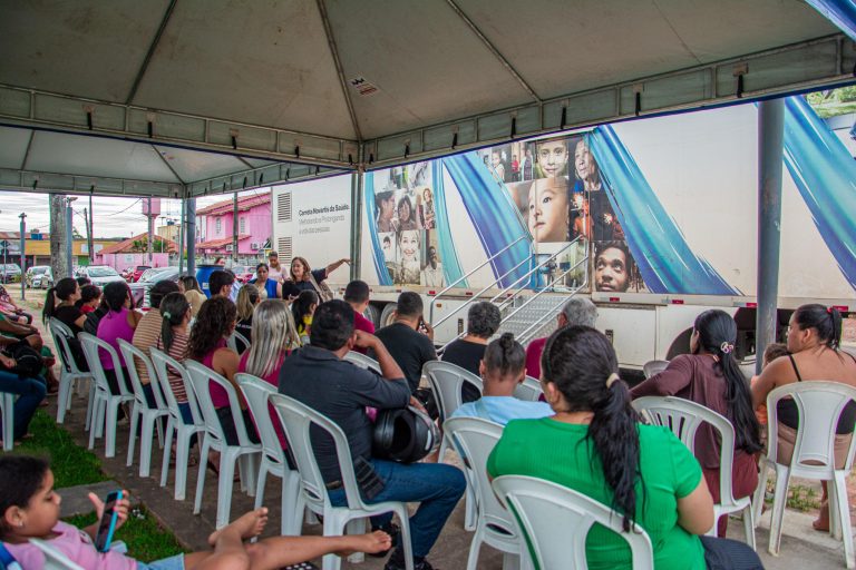 Com apoio da Prefeitura, carreta do Roda-Hans registra grande procura no primeiro dia em Rio Branco