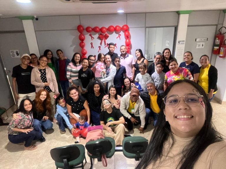 Nativida realiza roda de conversa e reúne pacientes e familiares para conscientização sobre a doença falciforme no Acre