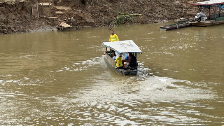 Morador do Segundo Distrito relata dificuldades e pede melhorias na travessia após queda da ponte em Sena Madureira