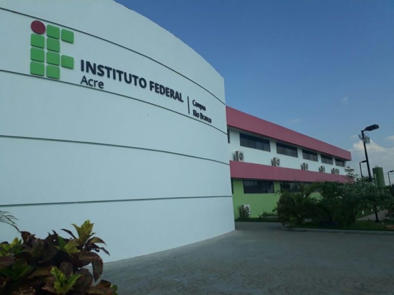 Ifac abre vagas para curso gratuito de Espanhol; inscrições seguem até 27 de julho 