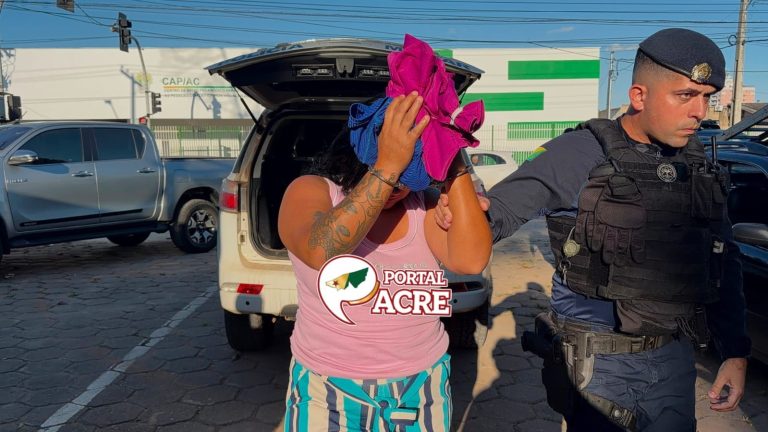 Denúncia anônima leva PM até mulher procurada por tráfico e apontada como liderança feminina do B13
