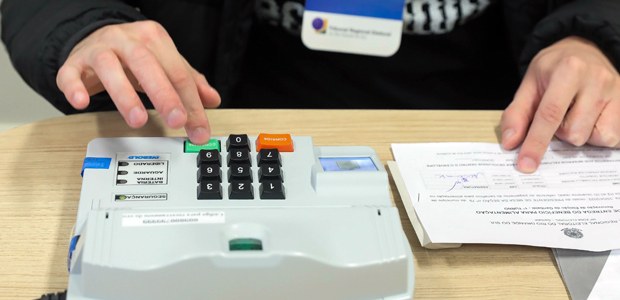 Justiça Eleitoral começa a convocar mesários para eleições de outubro