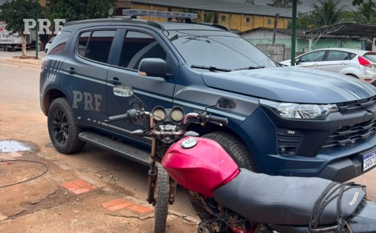 PRF no Acre realiza ações de fiscalização e combate a ilícitos no final de semana na BR-317