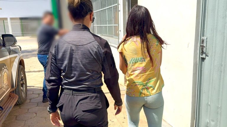 Mulher é presa ao tentar entrar com drogas escondidas dentro de melão no presídio de Rio Branco