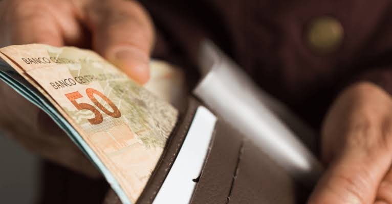 Governo antecipa pagamento dos mais de 56 mil servidores estaduais para o próximo dia 27 de agosto
