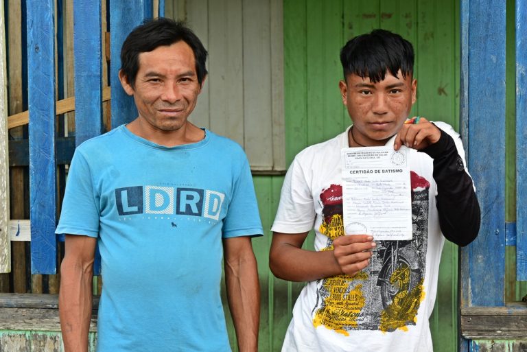 “Agora quero estudar”, diz indígena de 19 anos ao conseguir o registro de nascimento tardio no PopRuaJud