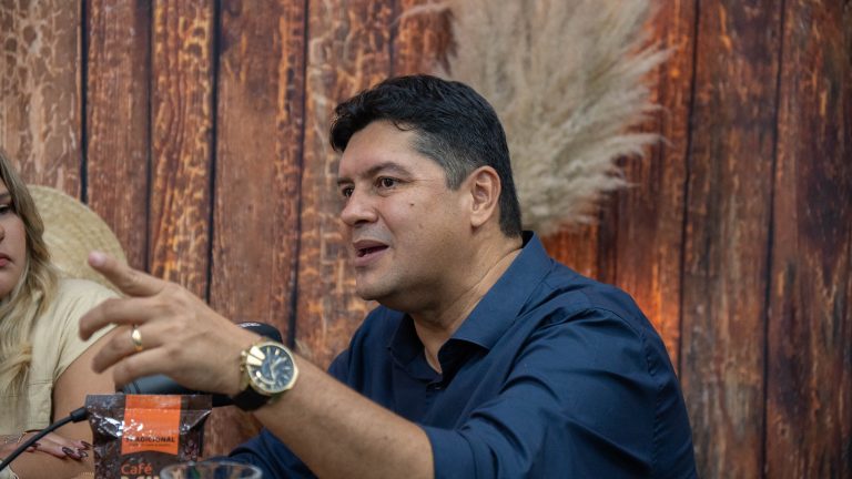 Júnior Feitosa defende flexibilização ambiental, ligação com o Peru e mais recursos para saúde no Acre
