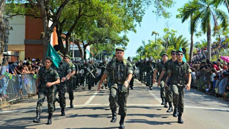 Desfile de 7 de Setembro ocorre em frente ao Palácio Rio Branco, com 4 horas de programação