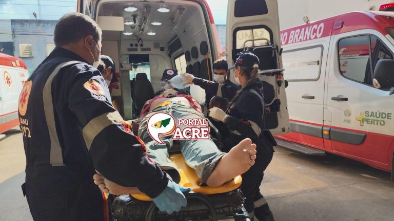 Colisão entre duas motocicletas deixa jovem com afundamento de crânio no Bujari