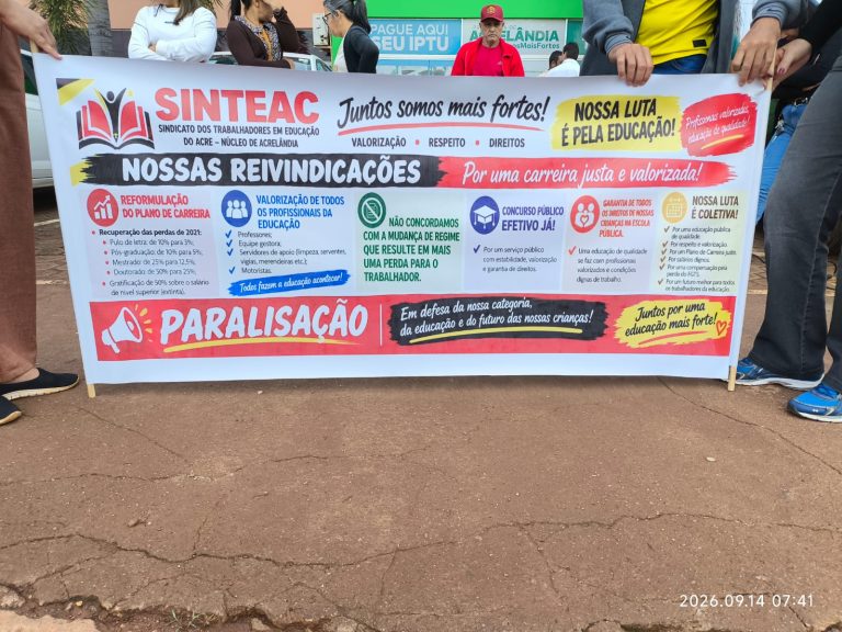 Professores de Acrelândia cruzam os braços e obrigam prefeitura a negociar