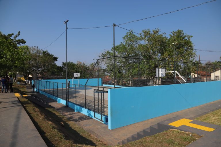 Prefeitura intensifica serviços e prepara entrega de espaço revitalizado no Santa Cruz