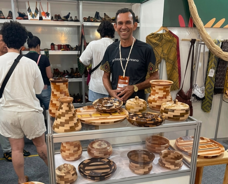 Artesão de Cruzeiro do Sul recebe convite da ApexBrasil e mira mercado internacional