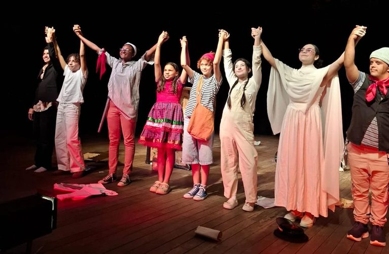 Mostra do Curso de Teatro do Sesc realiza apresentações gratuitas reunindo diferentes gerações
