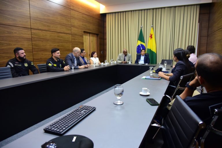 Combate às facções criminosas no Acre é discutido entre TJAC e governo