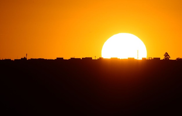 Acre chega a 86 mil hectares queimados, e previsão de calor acima da média para último trimestre do ano