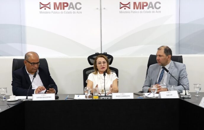 Instituições articulam medidas para melhorar atendimento a pessoas com lúpus no Acre