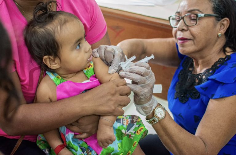 No Dia Nacional da Vacinação, Rio Branco oferta imunização em diversos pontos da cidade